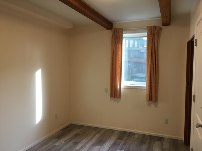 Building Photo - 14018 89th Ave NE