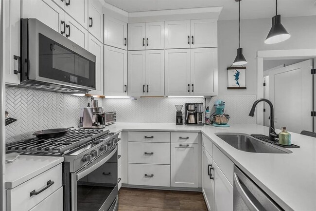 Foto del edificio - 5308 Evans Ave