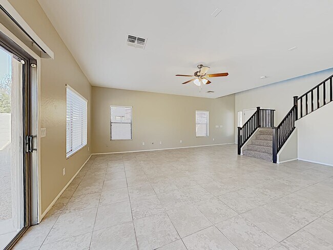 Building Photo - 13828 W Port Royale Ln