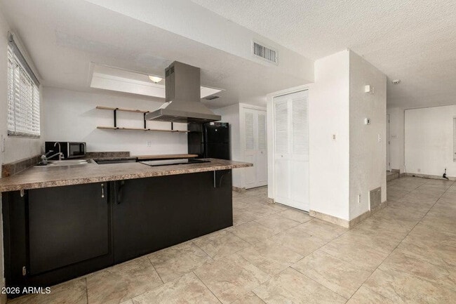 Building Photo - 3109 W Harmont Dr