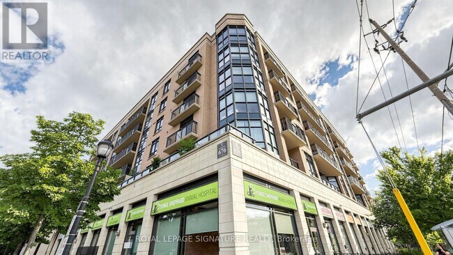 Photo du bâtiment - 676 Sheppard Ave E