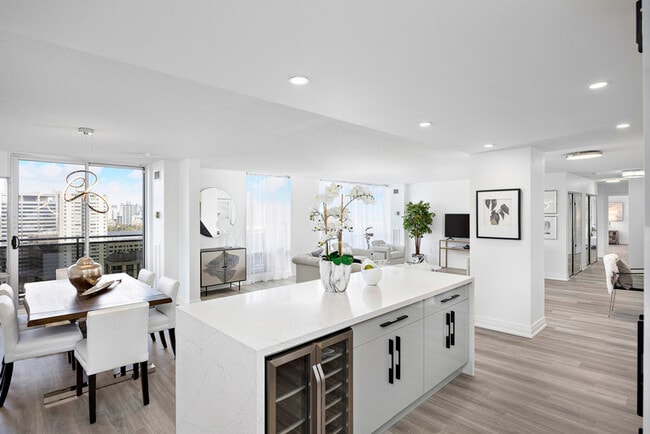 Building Photo - 7 Jackes Avenue