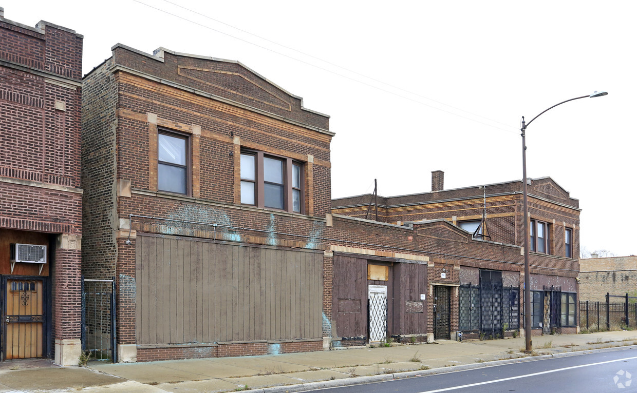 Foto del edificio - 6617-6623 S Ashland Ave