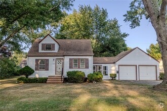 Building Photo - 997 Mohegan Trl