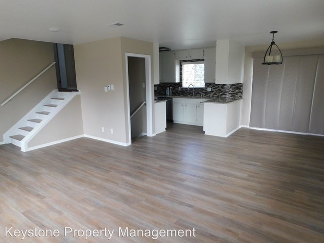 Building Photo - 25017 Camden Pl