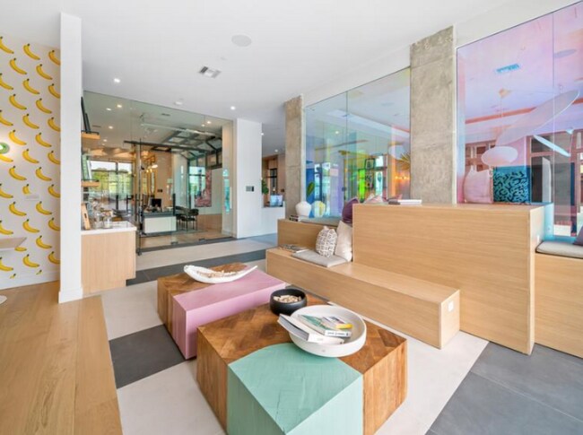 Foto del edificio - 92 NW 28th St