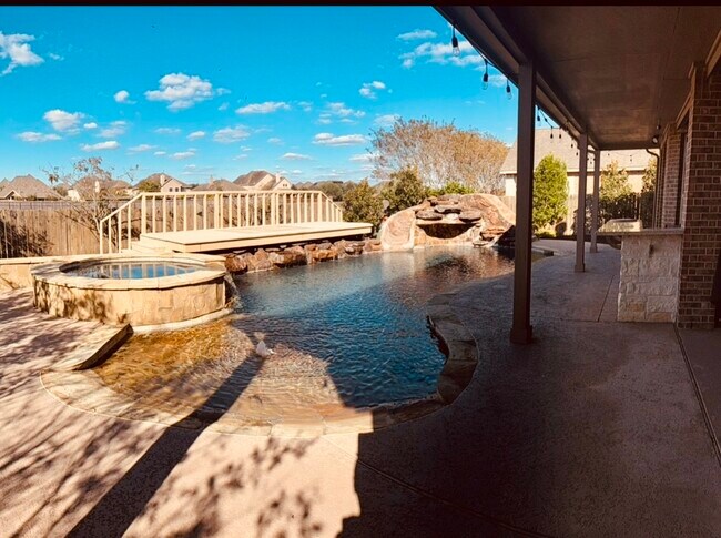 Foto del edificio - 23410 Bracino Lake Dr