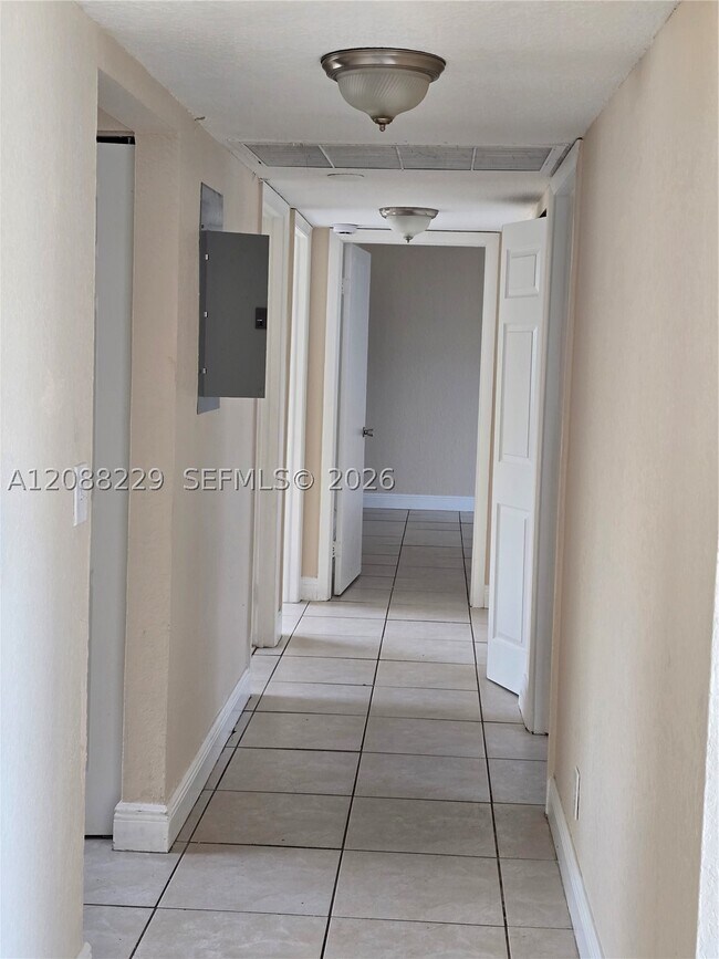 Building Photo - 4181 NW 114th Ave