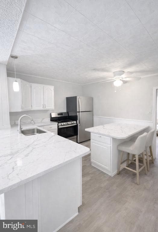 Building Photo - 125 Maple St