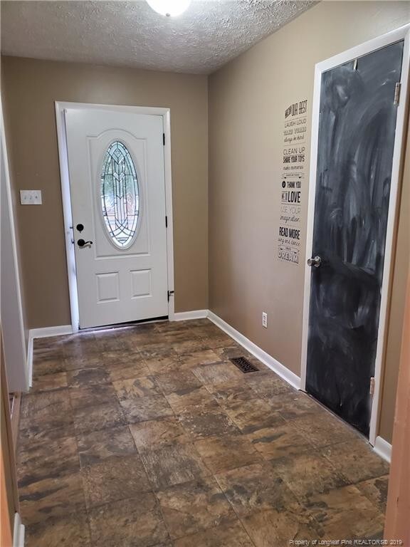 Building Photo - 6840 Mangrove Dr