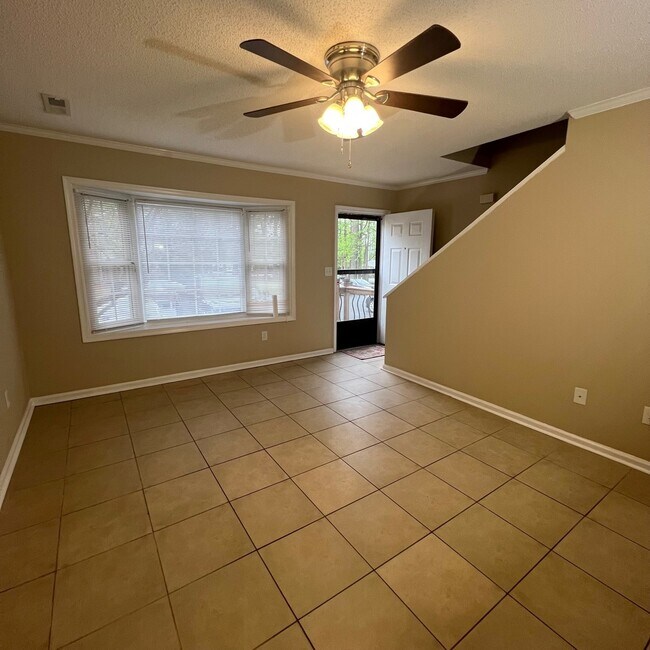 Foto del edificio - 2905 Cedar Creek Rd