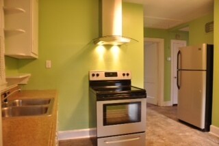 Kitchen with new appliances (no dishwasher) - 614 Colgate Street