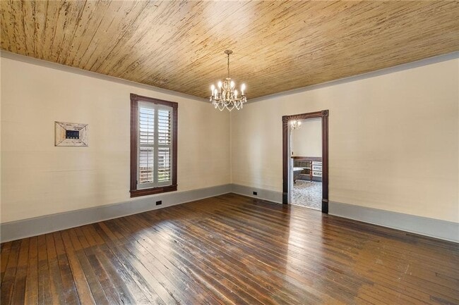 Building Photo - 479 W Park St