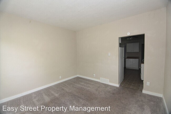 Building Photo - 208-210 13th Ave