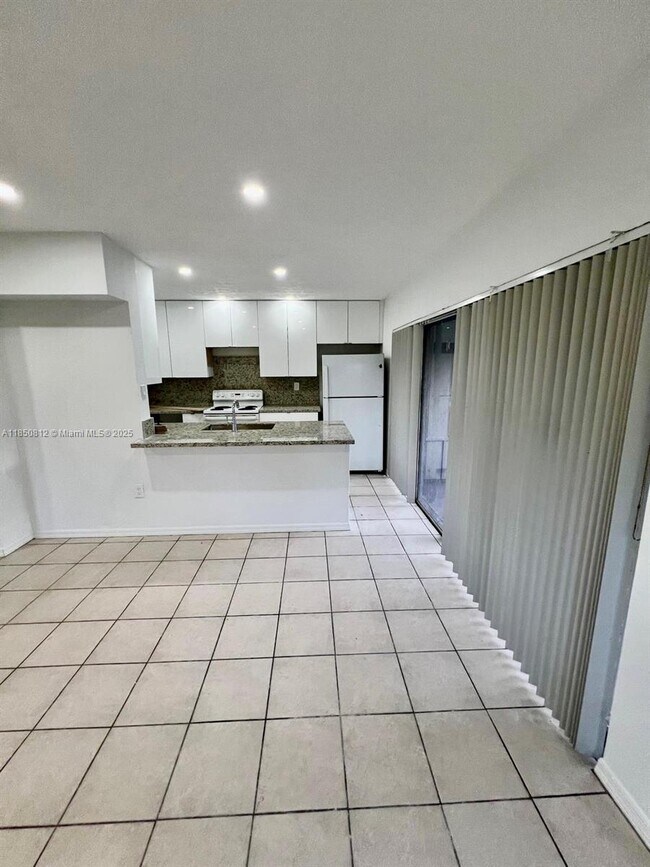 Foto del edificio - 10361 SW 209th Ln