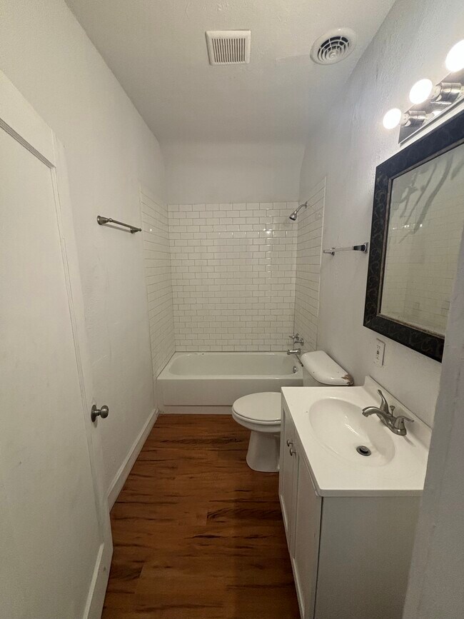 Foto del edificio - 349 Springmill St