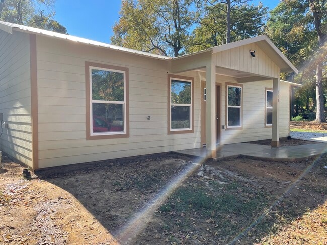 STREET VIEW - 612 Timberline Dr