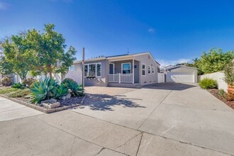 Building Photo - 984 Catalina Blvd