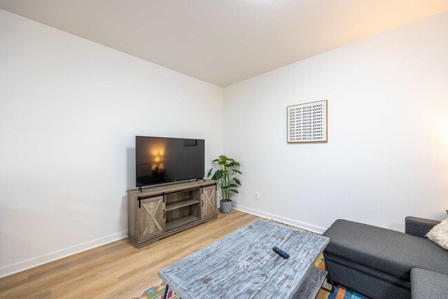 Foto del edificio - 302 SW 6th St