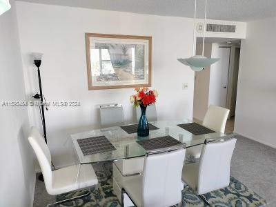 Foto del edificio - 3180 S Ocean Dr