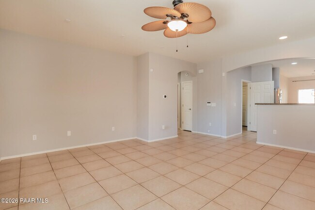 Foto del edificio - 7570 E Majestic Palm Ln