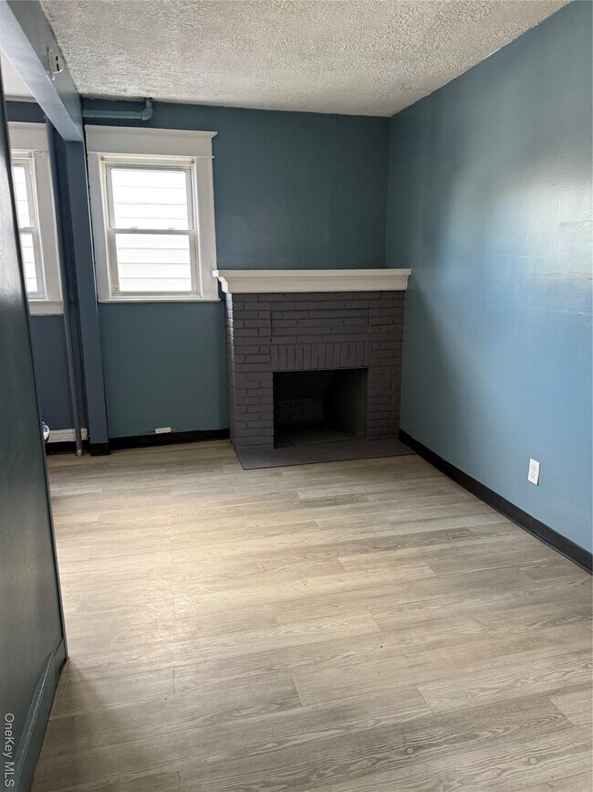 Foto del edificio - 31 Lafayette Ave