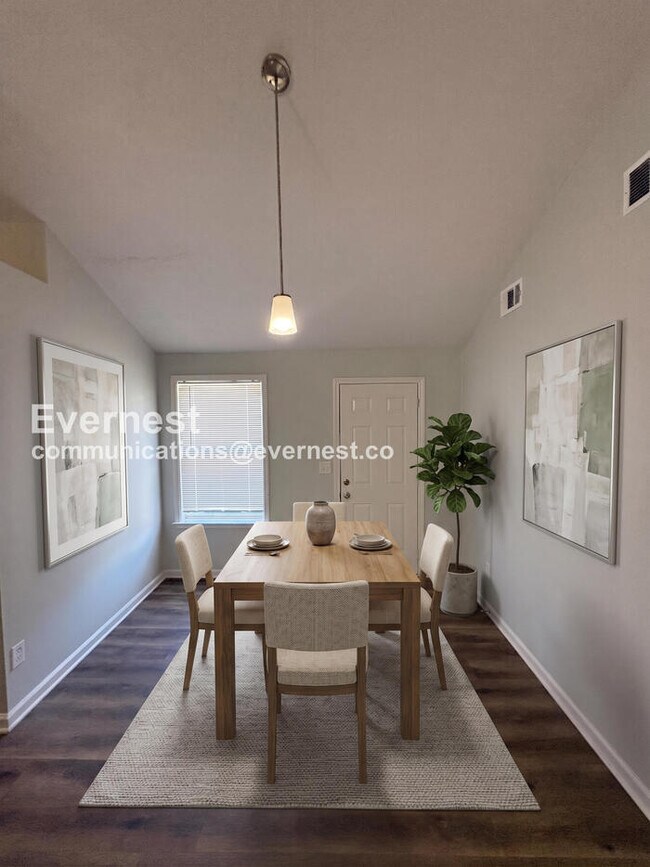 Foto del edificio - 206 Dove Pl