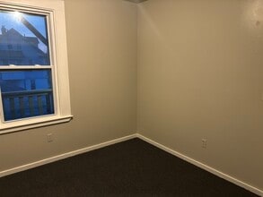 Building Photo - 32 McKinley Ave