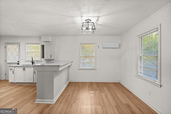 Building Photo - 72 Artillery Dr