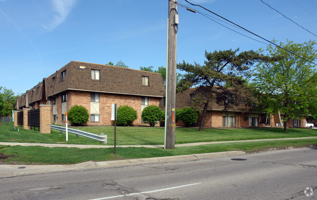 Tamarack Creek Apartments - Tamarack Creek