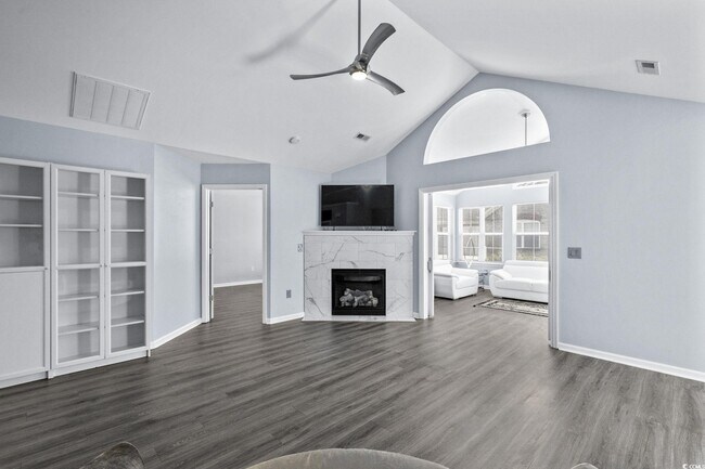 Foto del edificio - 168 Stonegate Blvd