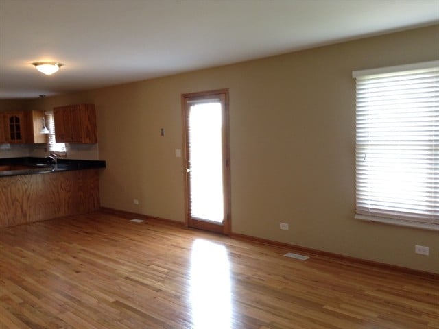 Foto del edificio - 24905 Vermette Rd