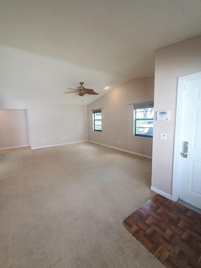 Building Photo - 4374 Walden Cir