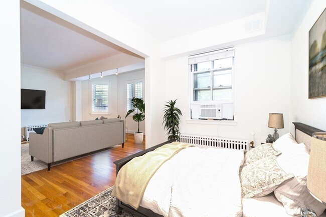 Foto del edificio - 236 Beacon St