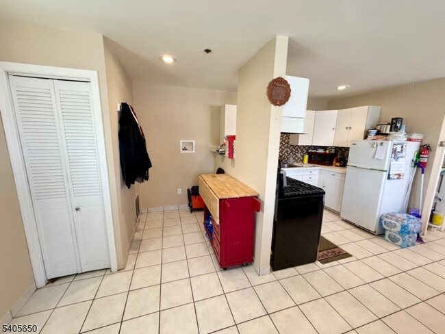 Foto del edificio - 336 Bloomfield Ave