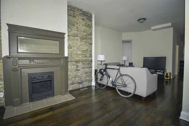 Foto del edificio - 1738 W Huron St