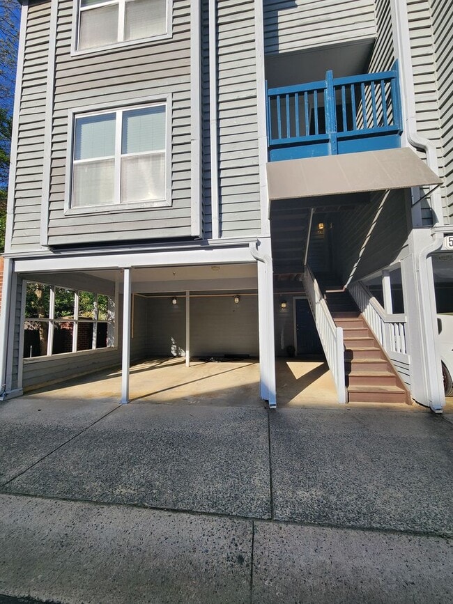 2 Bedroom Condo in Fourth Ward Square - 2 Bedroom Condo in Fourth Ward Square