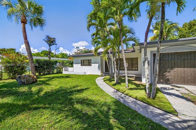 Foto del edificio - 17150 NE 18th Ave