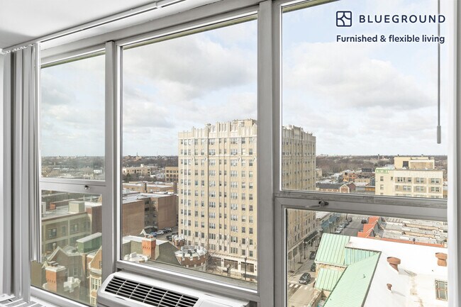 Foto del edificio - 5600 N Sheridan Rd