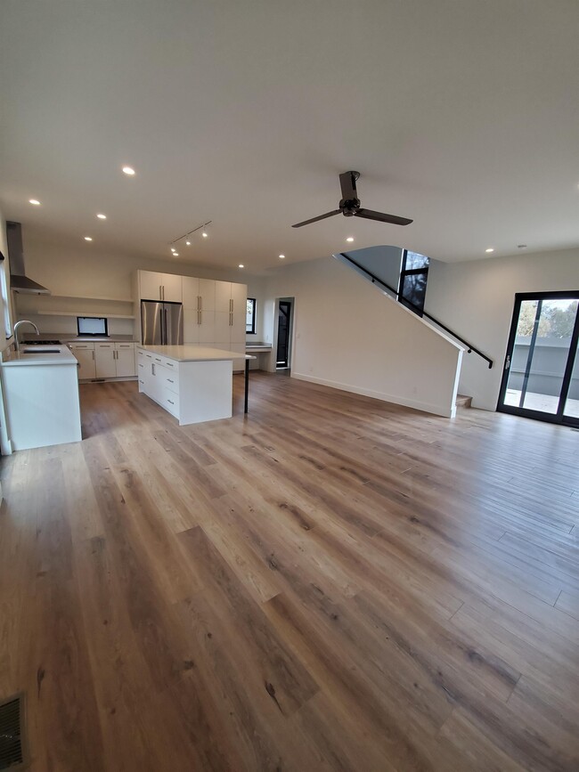 Foto del edificio - 423 N 8th St