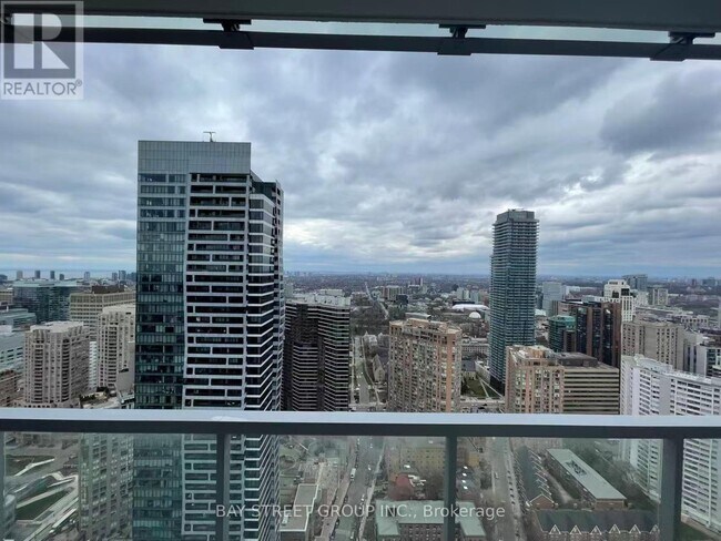 Building Photo - 3 Gloucester St