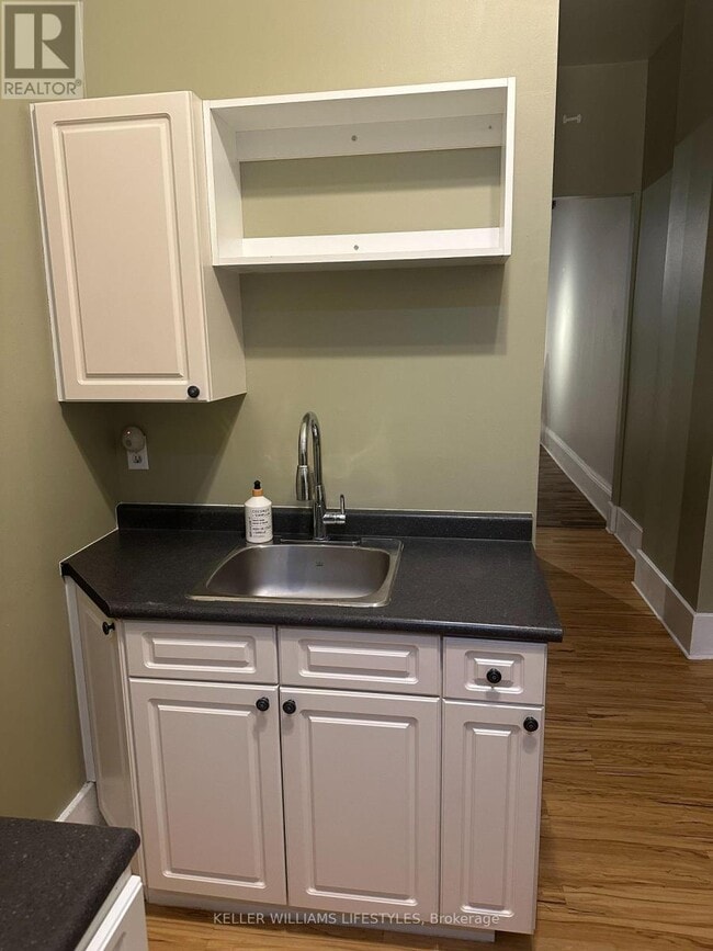 Building Photo - 89 Ontario Rd