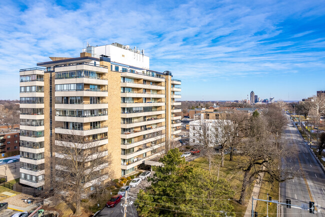 Aerial Photo - West Grand Towers