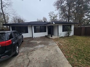 Building Photo - 9254 Haddick St