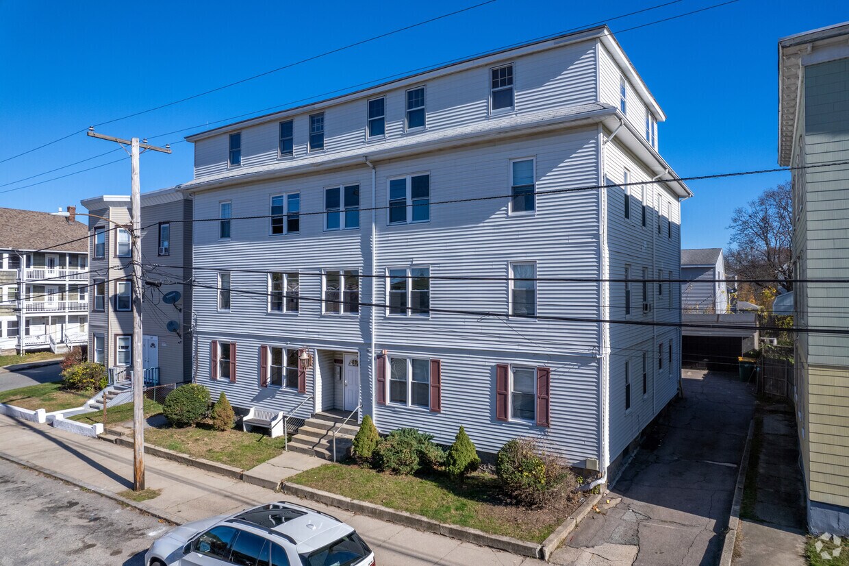 357 Burnside Ave, Woonsocket, RI 02895 Apartments in Woonsocket, RI