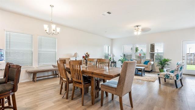 Foto del edificio - 407 Beldon Wy