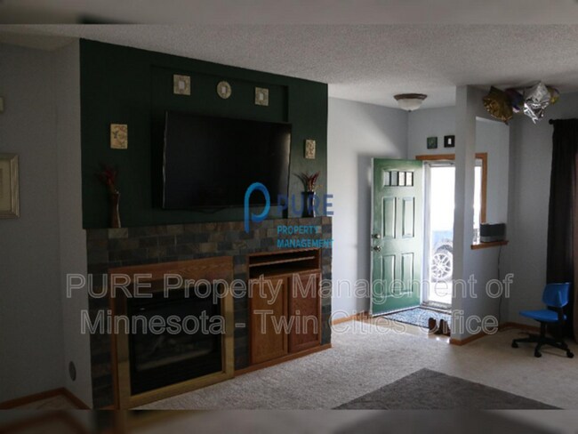 Foto del edificio - 3183 Juniper Ln