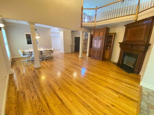 Foto del edificio - Beautiful home in Fairways subdivision off Coles Ferry Pk.