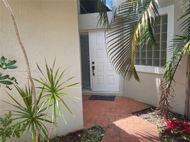 Foto del edificio - 10111 NW 5th St