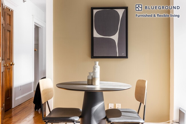 Foto del edificio - 14 Derne St